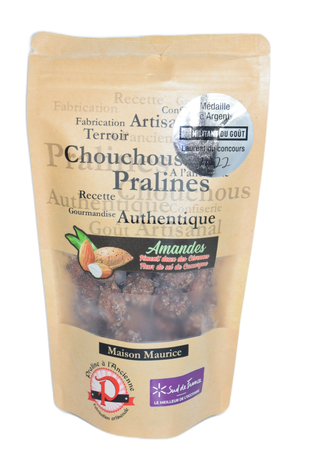 Détail des pralines salées aux amandes, piment doux des Cévennes et fleur de sel